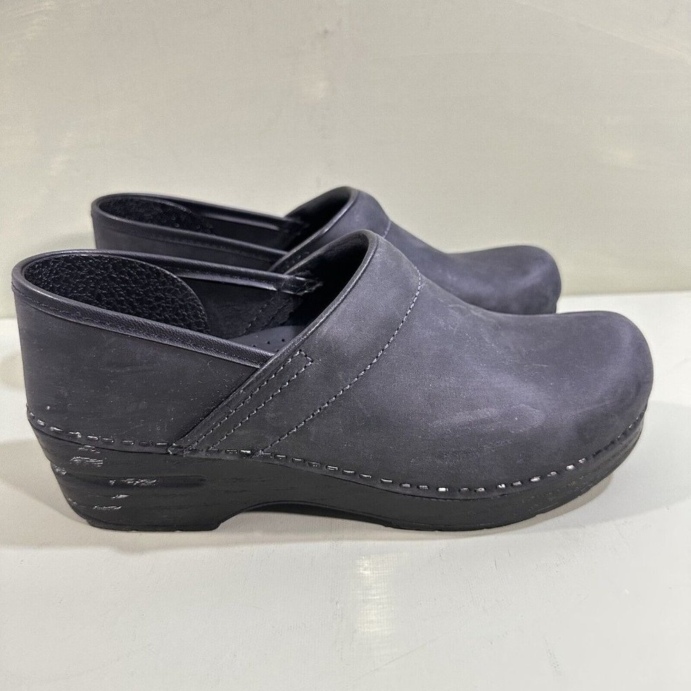 Dansko Professional Black Cabrio Clog Womens Size 39 / 8.5 - 9 Comfort Non Slip